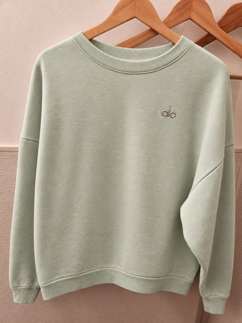 ALO Yoga Bright Light Lime Green Crewneck Sweatshirt